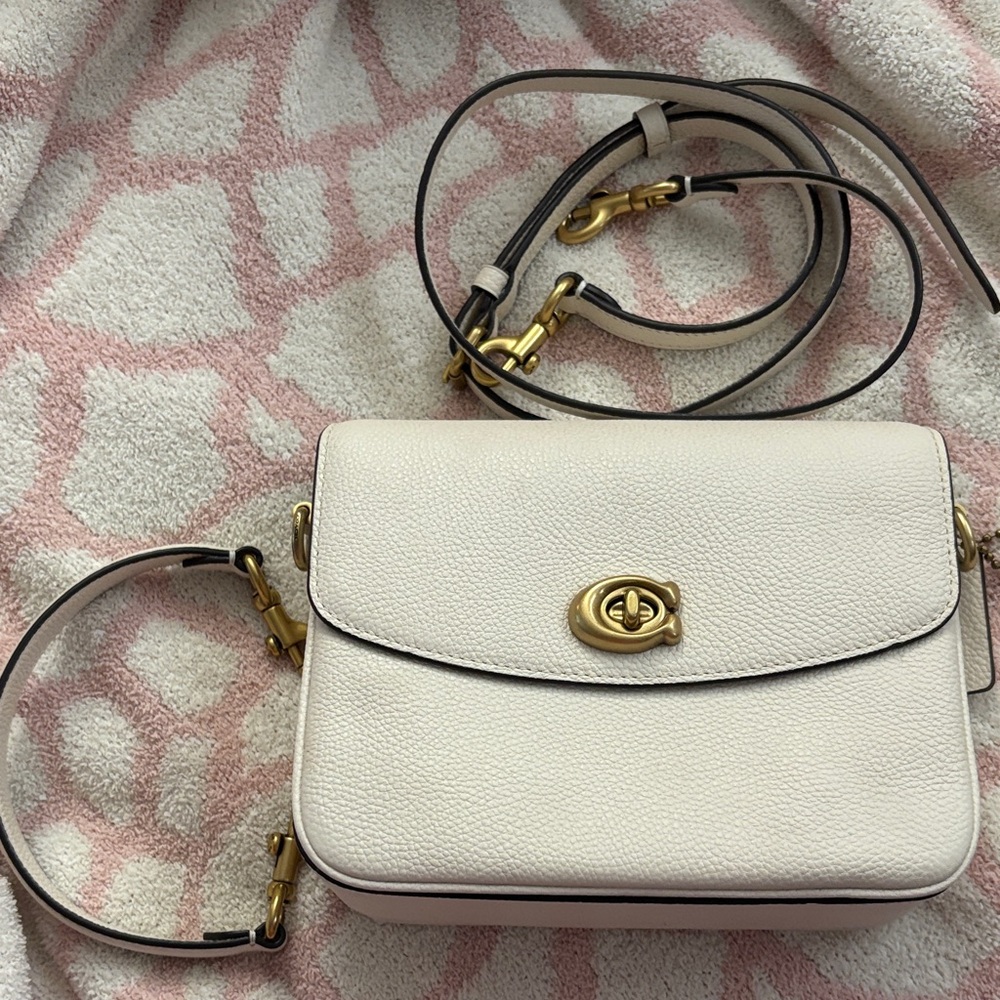 Coach Cassie 19 Bag in Chalk NO CHAIN authentic